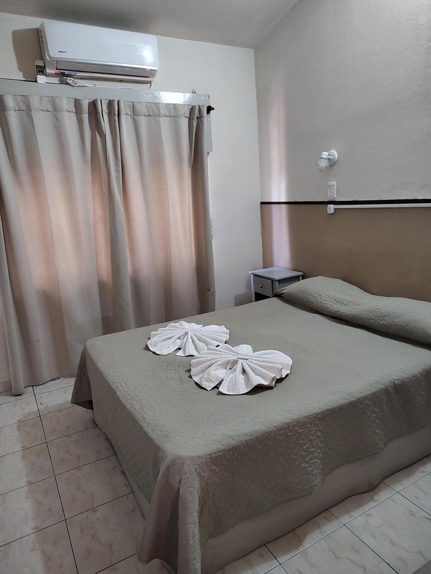 Hotel Nuevo Fatica فيلا كارلوس باز المظهر الخارجي الصورة