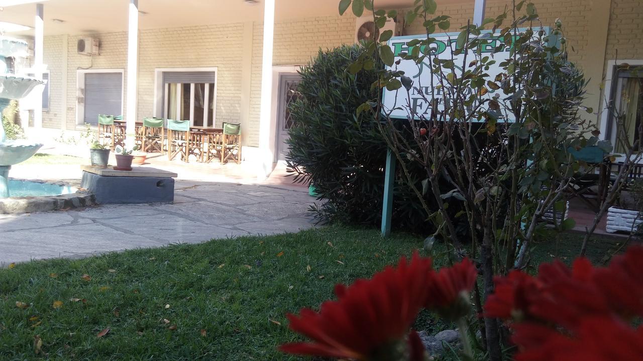 Hotel Nuevo Fatica فيلا كارلوس باز المظهر الخارجي الصورة